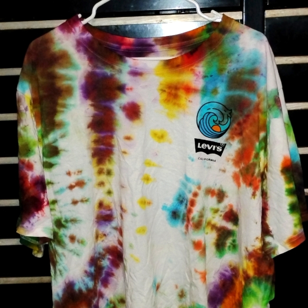 Levi's Tie-Dye T-Shirt